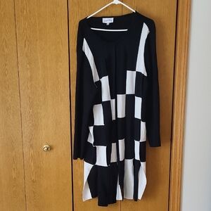 Joseph Ribkoff Black and White Geometric Long Sleeved Cardigan.